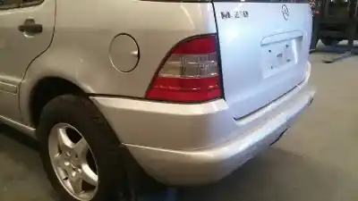 Veicolo di demolizione mercedes-benz clase m (w163) ml 270 cdi (163.113) dell'anno 2001 alimentato 612963