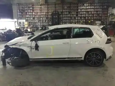 Здавання транспортного засобу VOLKSWAGEN GOLF VII (5G1, BQ1, BE1, BE2) 2.0 GTI CLUBSPORT року 2016 потужний CJXE
