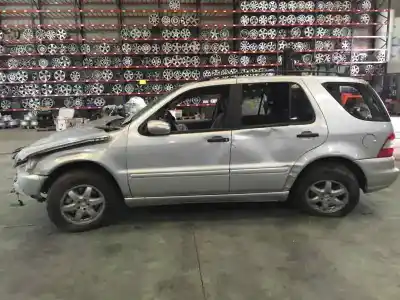 Здавання транспортного засобу MERCEDES-BENZ CLASE M (W163) ML 270 CDI (163.113) року 2002 потужний 612963