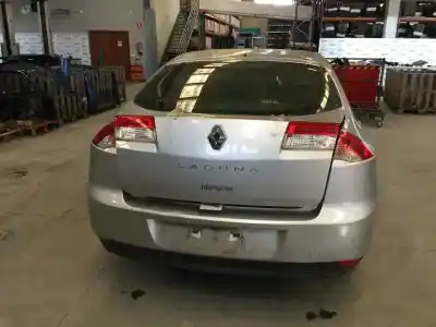 Scrapping Vehicle renault laguna iii 2.0 16v of the year 2008 powered m4r704