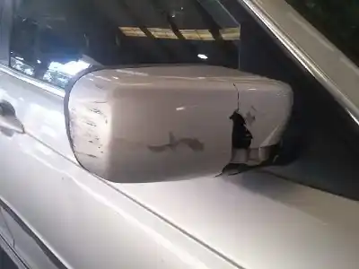 Scrapping Vehicle bmw 3 (e46) 320 i of the year 2000 powered 226s1