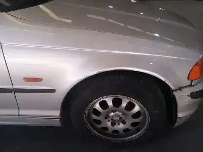 Scrapping Vehicle bmw 3 (e46) 320 i of the year 2000 powered 226s1