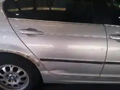 Scrapping Vehicle bmw 3 (e46) 320 i of the year 2000 powered 226s1