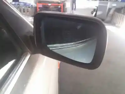 Scrapping Vehicle bmw 3 (e46) 320 i of the year 2000 powered 226s1