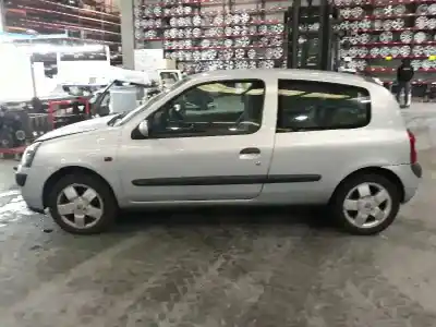 Sloopvoertuig renault clio ii (bb_, cb_) 1.2 16v (bb05, bb0w, bb11, bb27, bb2t, bb2u, bb2v, cb05,... van het jaar 2001 aangedreven d4f712