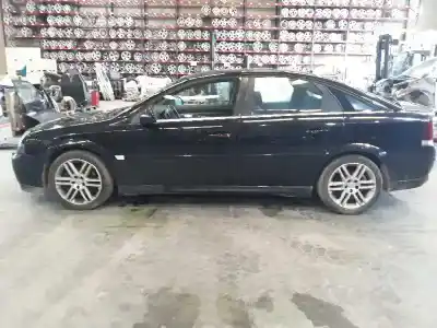 Здавання транспортного засобу OPEL VECTRA C (Z02) 3.2 V6 (F69) року 2003 потужний Z32SE