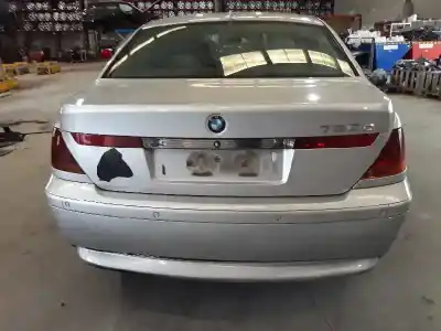 Sloopvoertuig bmw 7 (e65, e66, e67) 730 d van het jaar 2004 aangedreven 306d2