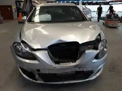 Veicolo di demolizione SEAT LEON (1P1) 1.9 TDI dell'anno 2009 alimentato BLS
