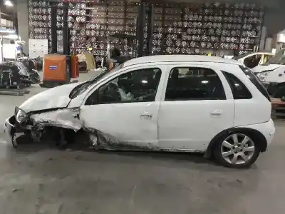 Здавання транспортного засобу opel corsa c 1.2 16v cat (z 12 xe / lw4) року 2000 потужний z12xe