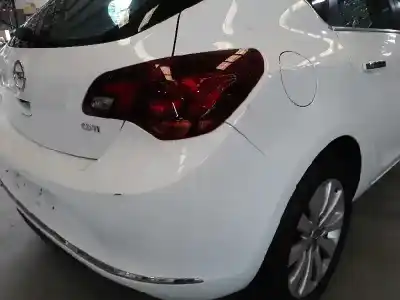 Veículo de Sucata opel astra j (p10) 1.7 cdti (68) do ano 2013 alimentado a17dts