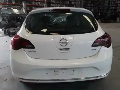 Veículo de Sucata opel astra j (p10) 1.7 cdti (68) do ano 2013 alimentado a17dts