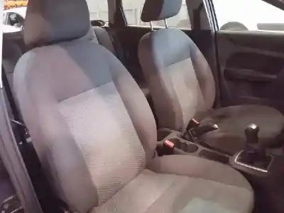 Здавання транспортного засобу ford focus c-max (dm2) 1.6 tdci року 2005 потужний g8da