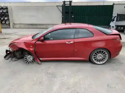 Здавання транспортного засобу alfa romeo gt (937_) 1.9 jtd (937cxn1b) року 2005 потужний 937a5000