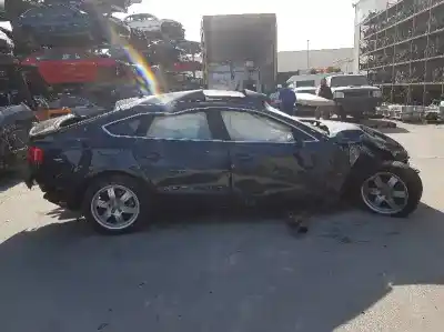 Véhicule à la ferraille audi a5 sportback (8ta) 2.0 tdi de l'année 2015 alimenté csua