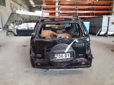 Vehicul casat jeep cherokee (kj) 2.5 crd 4x4 al anului 2002 alimentat enj