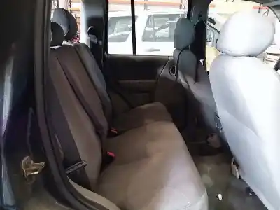 Vehicul casat jeep cherokee (kj) 2.5 crd 4x4 al anului 2002 alimentat enj