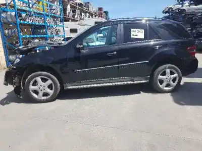 Sloopvoertuig MERCEDES-BENZ CLASE ML BM 164 320 350 CDI 164.122 van het jaar 2006 aangedreven 642940