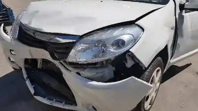 Sloopvoertuig dacia sandero 1.5 dci van het jaar 2009 aangedreven k9k796