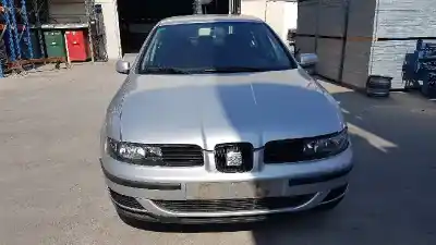 Здавання транспортного засобу SEAT LEON (1M1) 1.6 16 V року 2001 потужний AUS