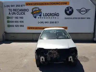 Veículo de Sucata volkswagen polo iii classic (6v2) 60 1.4 do ano 2001 alimentado aud