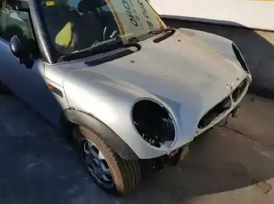Здавання транспортного засобу mini mini (r50,r53) cooper року 2001 потужний w10b16a