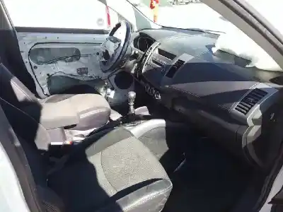 Scrapping Vehicle mitsubishi outlander (cw0) 2.2 di-d cat of the year 2009 powered 4hn Scrapping Vehicle mitsubishi outlander (cw0) 2.2 di-d cat of the year 2009 powered 4hn