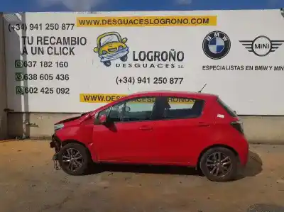 Veicolo di demolizione toyota yaris (_p13_) 1.3 (nsp130_) dell'anno 2014 alimentato 1nrfe