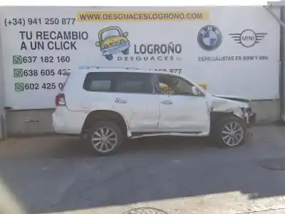 Vehicul casat toyota land cruiser 200 4.7 v8 al anului 2008 alimentat 3urfe