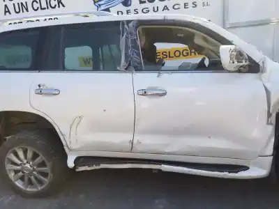 Vehicul casat toyota land cruiser 200 4.7 v8 al anului 2008 alimentat 3urfe