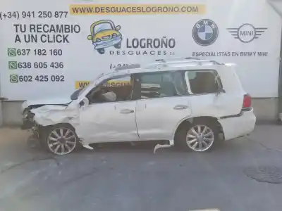 Vehicul casat toyota land cruiser 200 4.7 v8 al anului 2008 alimentat 3urfe