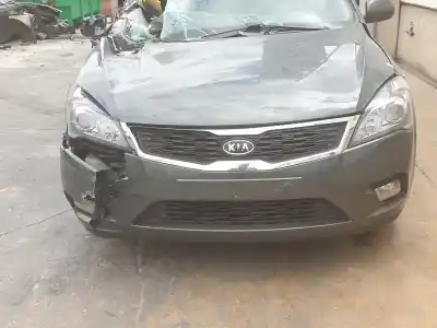 Veículo de Sucata kia ceed 1.6 do ano 2009 alimentado g4fc