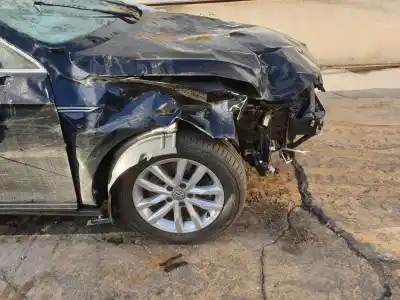 Veículo de Sucata volkswagen passat variant 2.0 tdi do ano 2016 alimentado crlb