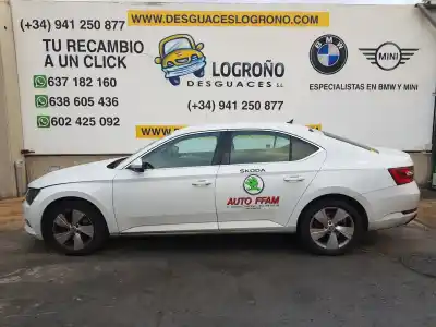 Verschrottungsfahrzeug skoda superb 2.0 tdi des jahres 2017 angetrieben crlb