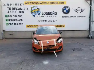 Veicolo di demolizione RENAULT TWINGO II (CN0_) 1.2 16V (CN04, CN0A, CN0B) dell'anno 2009 alimentato D4F772