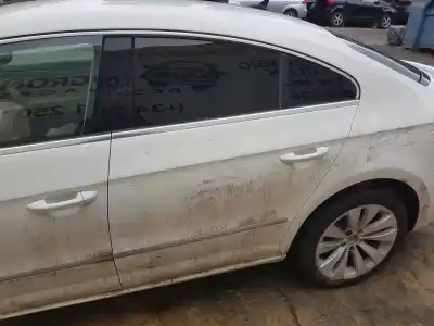 Veículo de Sucata volkswagen passat cc 2.0 tdi do ano 2016 alimentado cuvc