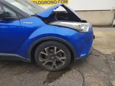 Veículo de Sucata toyota chr híbrido 90kw do ano 2017 alimentado 2zrfxe