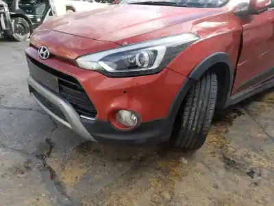 Veicolo di demolizione hyundai i20 i (pb, pbt) 1.4 crdi dell'anno 2015 alimentato d4fc