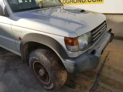 Veículo de Sucata mitsubishi                                         montero   (v3_w, v2_w, v4_w)                                                                                                                                                                                                                               2.8 td (v46w, v26w) do ano 1994 alimentado 4m40