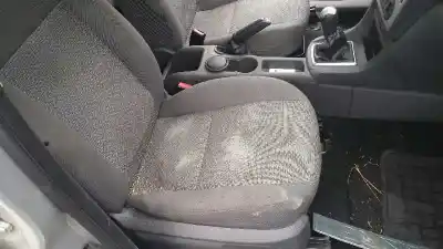 Veículo de Sucata ford focus ii sedán (db_, fch, dh) 1.8 tdci do ano 2006 alimentado kkda