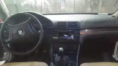 Veicolo di demolizione bmw 5 (e34) 525 tds dell'anno 1995 alimentato 256t1