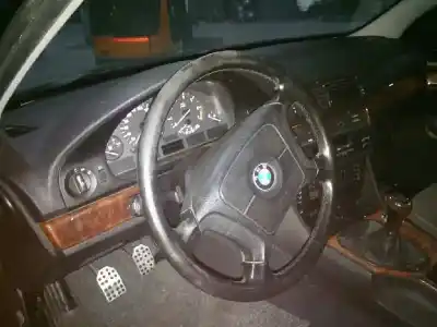 Scrapping Vehicle bmw 5 (e39) 528 i of the year 1997 powered 286s1