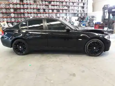 Scrapping Vehicle bmw 3 (e90) 320 d of the year 2006 powered n47d20a