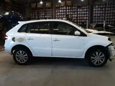 Veículo de Sucata RENAULT KOLEOS 2.0 dCi Diesel FAP do ano 2014 alimentado M9R862