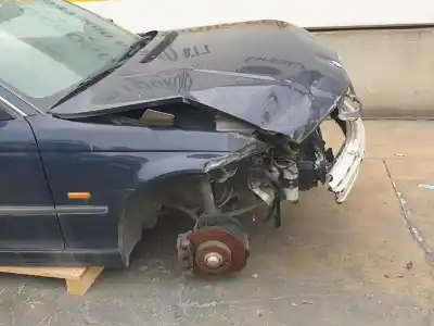 Scrapping Vehicle bmw 3 (e46) 320 i of the year 2000 powered 226s1