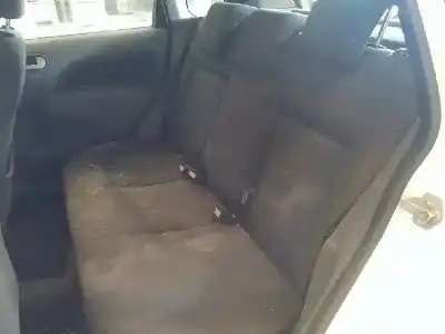 Veicolo di demolizione ford fiesta v (jh_, jd_) 1.6 16v dell'anno 2002 alimentato fyja