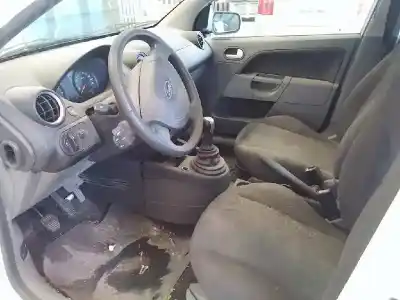 Veicolo di demolizione ford fiesta v (jh_, jd_) 1.6 16v dell'anno 2002 alimentato fyja