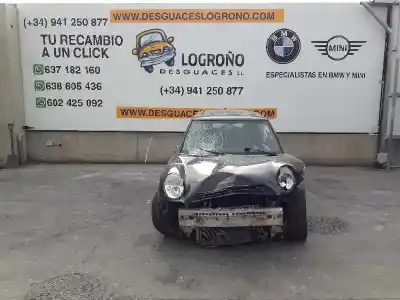 Scrapping Vehicle mini mini (r50,r53) cooper of the year 2003 powered w10b16a