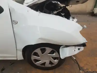 Sloopvoertuig dacia logan ii 1.0 12v van het jaar 2017 aangedreven b4d400