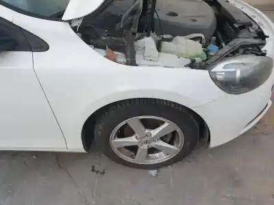 Veículo de Sucata volvo v40 cross country 2.0 d do ano 2016 alimentado d4204t8