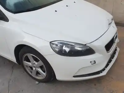 Veículo de Sucata volvo v40 cross country 2.0 d do ano 2016 alimentado d4204t8
